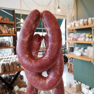 Sucuk  %100 doğal dana etinden üretilmiş. Helal. 450 g. 